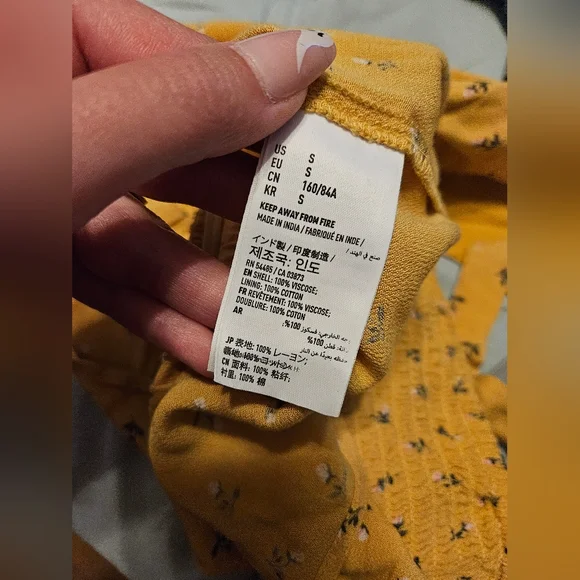 American Eagle Yellow with Florals Halter Top - Picture 4 of 5